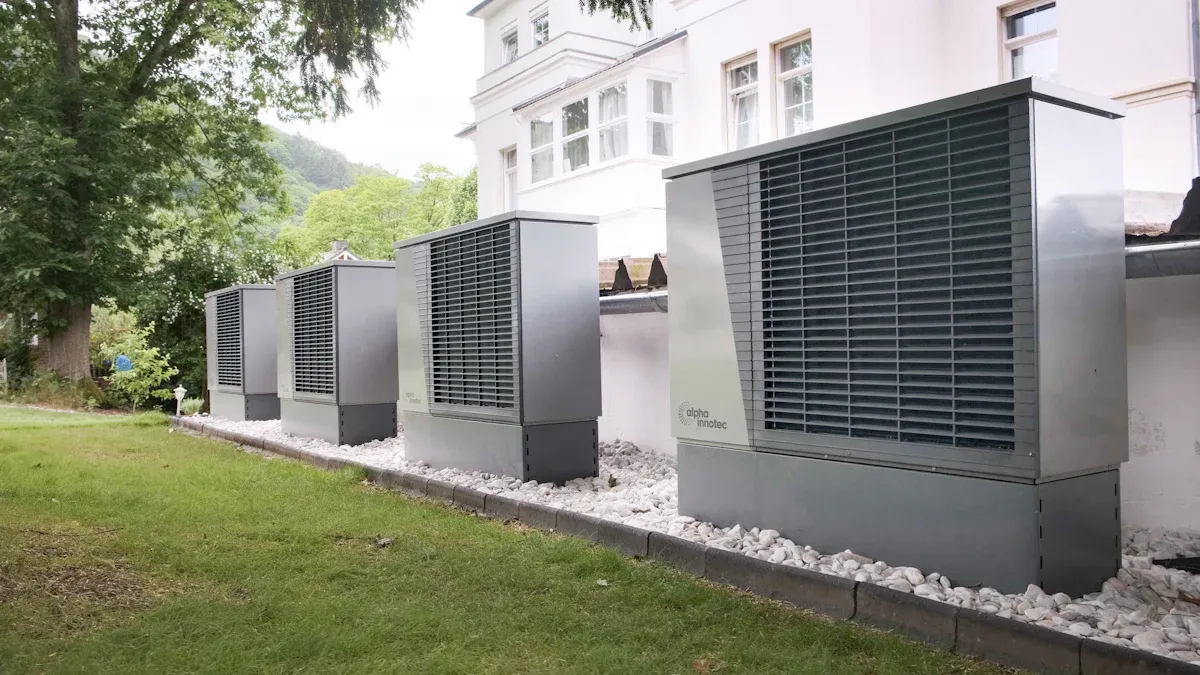 Um guia para tipos de inversores fotovoltaicos e seus princípios de funcionamento em 2026